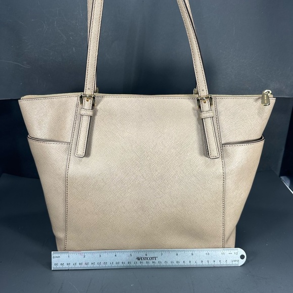 Michael Kors Beige Tote Bag pre owned Exellent condition - Picture 5 of 8